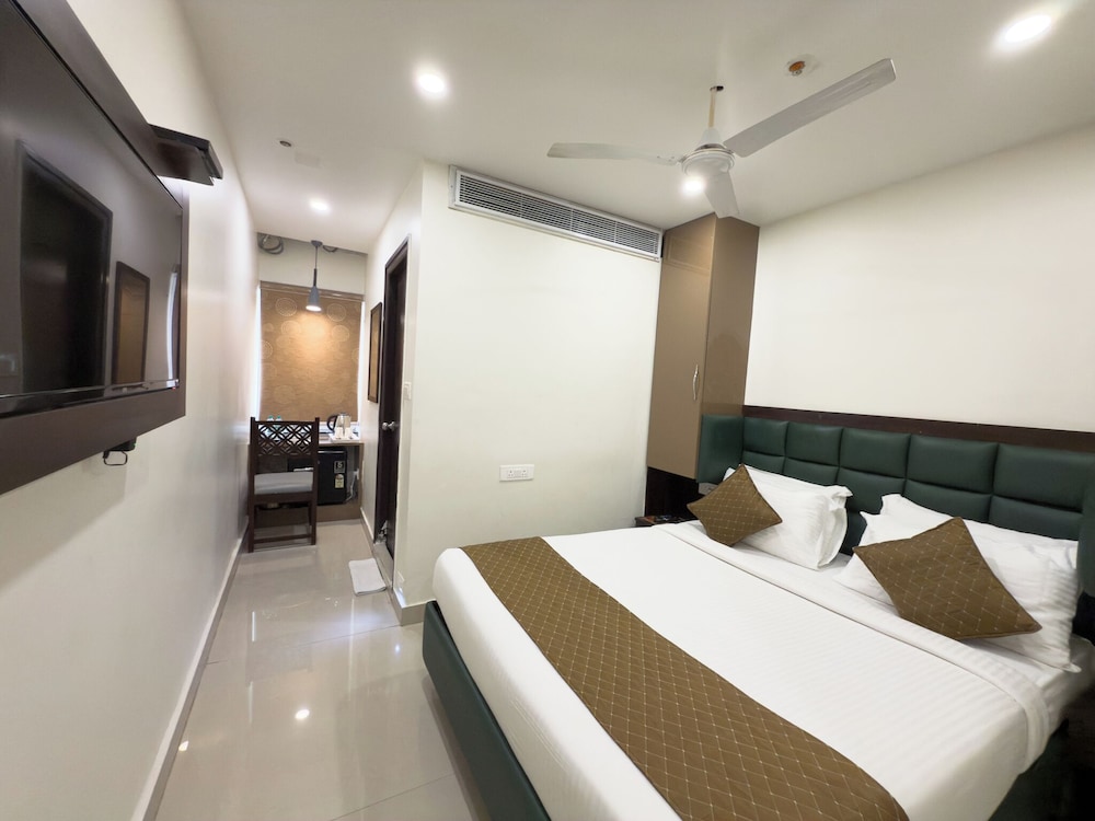 hotel landridge hitech city