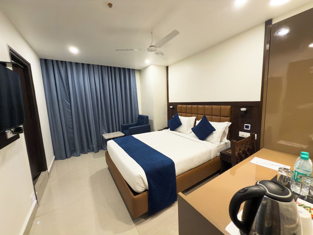 hotel landridge hitech city