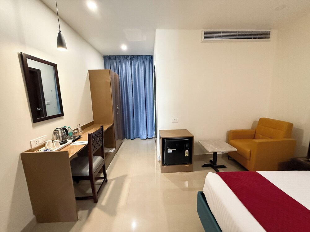 hotel landridge hitech city