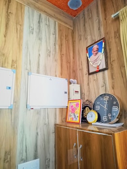 hotel hill river view resort