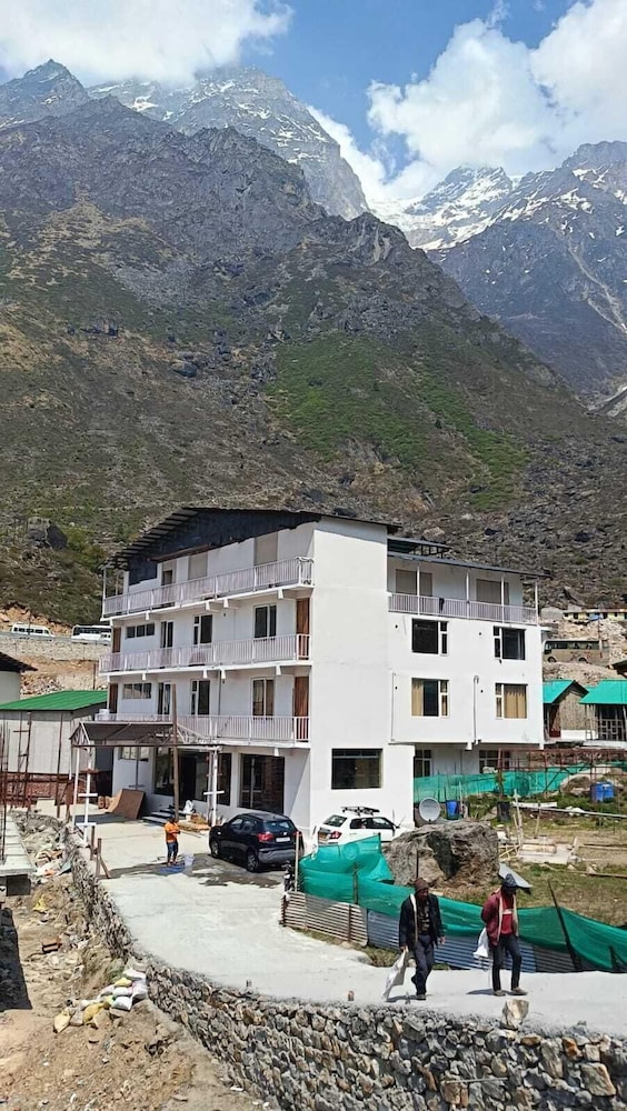 hotel pinnacle peaks