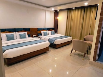 Hotel Pinnacle Peaks,,2 star