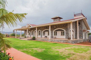 ama stays and trails patus haven lonavala