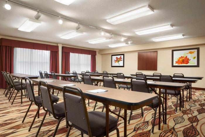 hampton inn forrest city