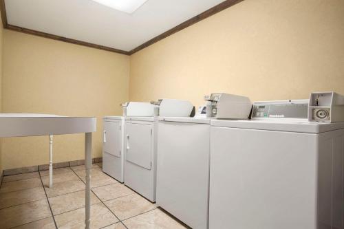 hampton inn forrest city