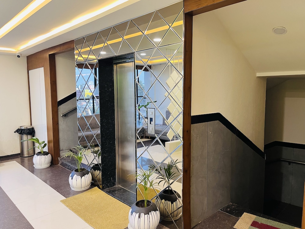 hotel shree palace
