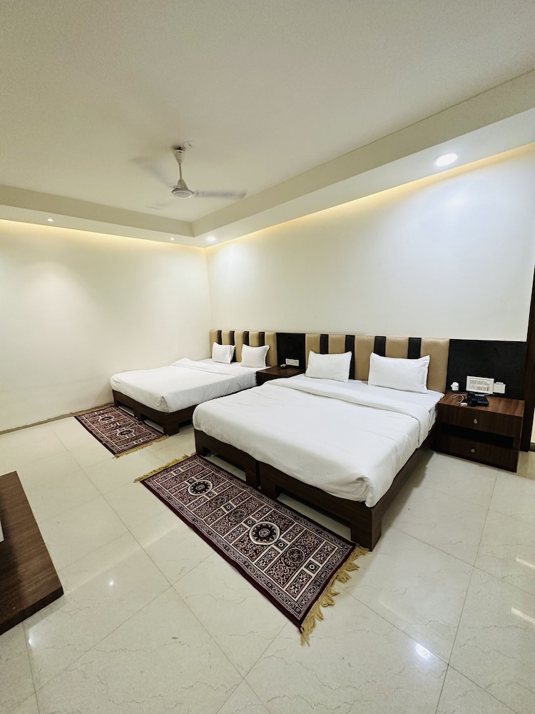 hotel shree palace