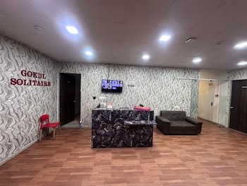 hotel gokul solitaire surat