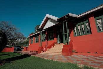 lakefront home hotel