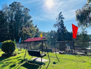 lakefront home hotel