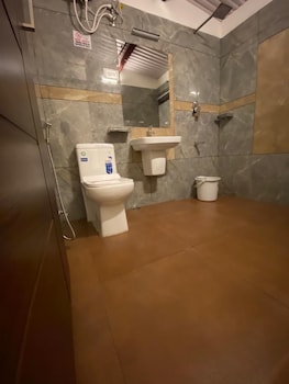 lakefront home hotel