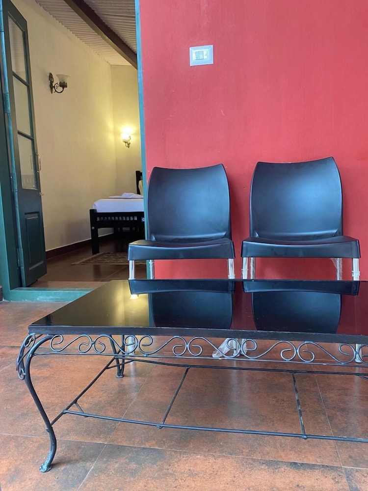 lakefront home hotel