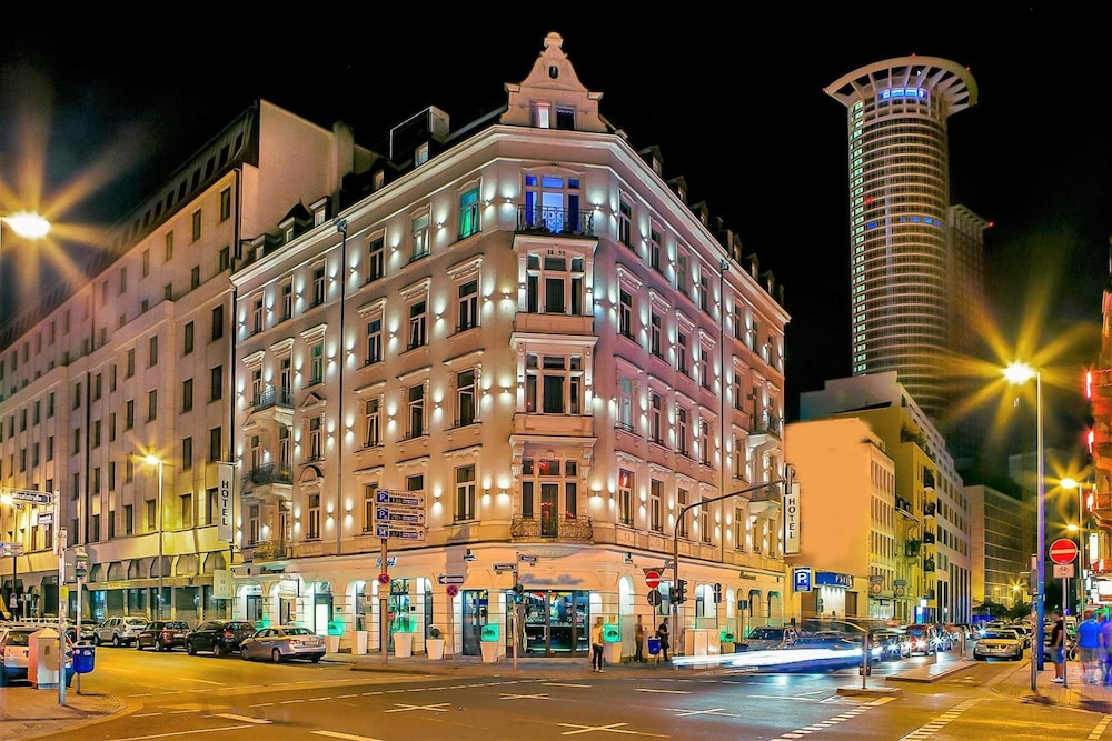 grand hotel downtown