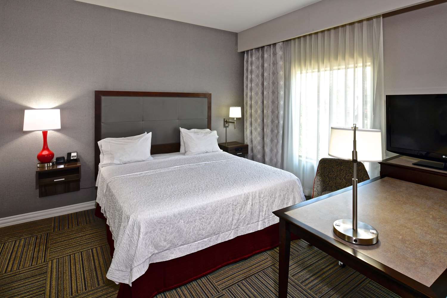 hampton inn and suites fredericksburg