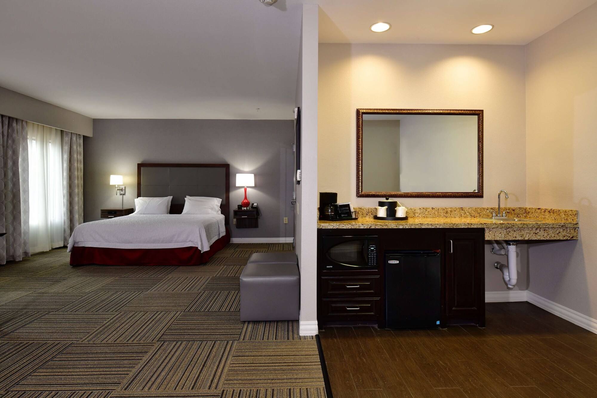 hampton inn and suites fredericksburg