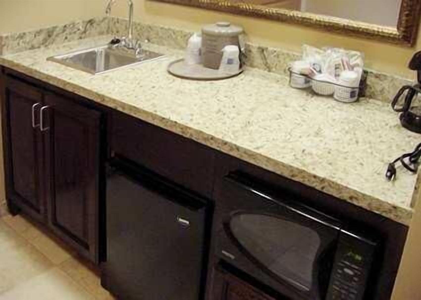 hampton inn and suites fredericksburg