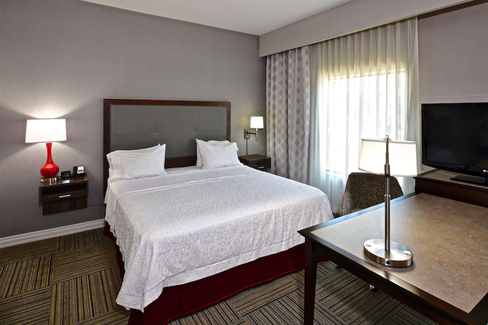 hampton inn and suites fredericksburg