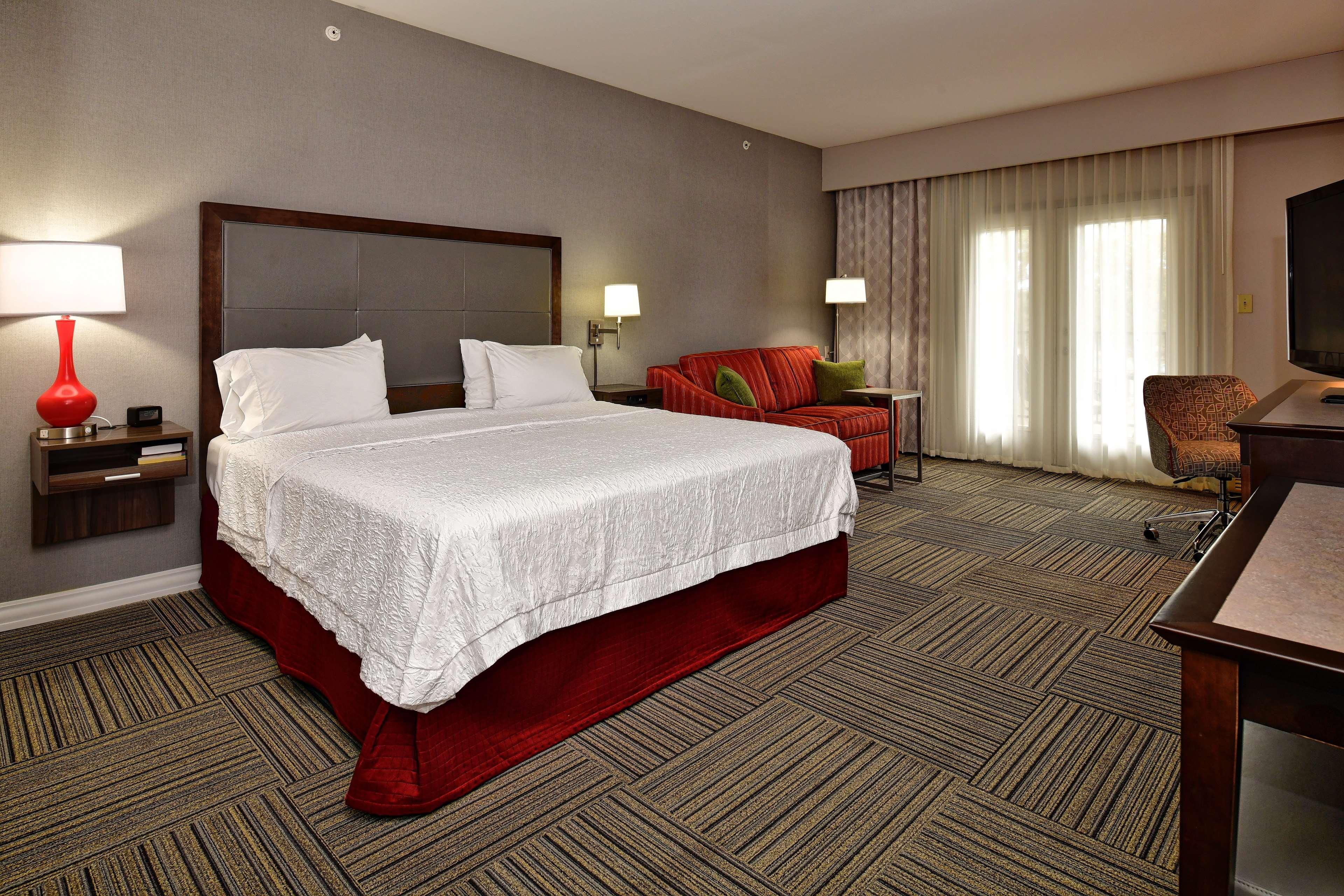 hampton inn and suites fredericksburg