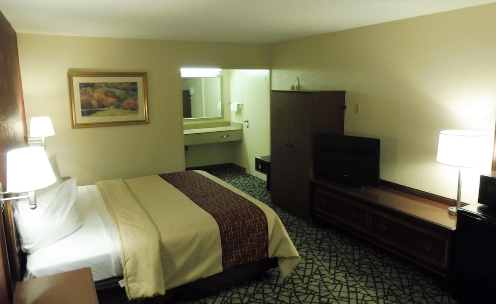 red roof inn fredericksburg south