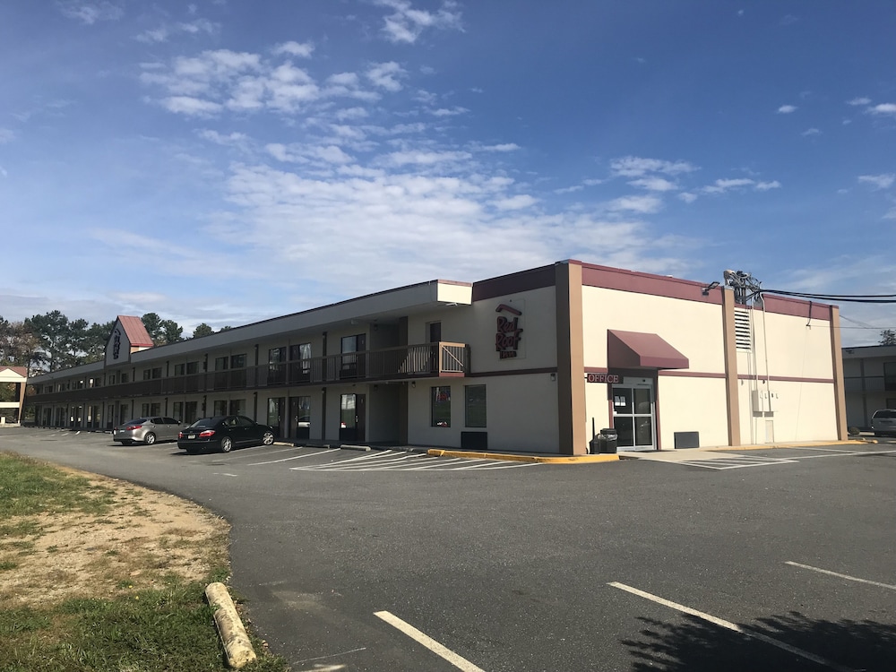 red roof inn fredericksburg south