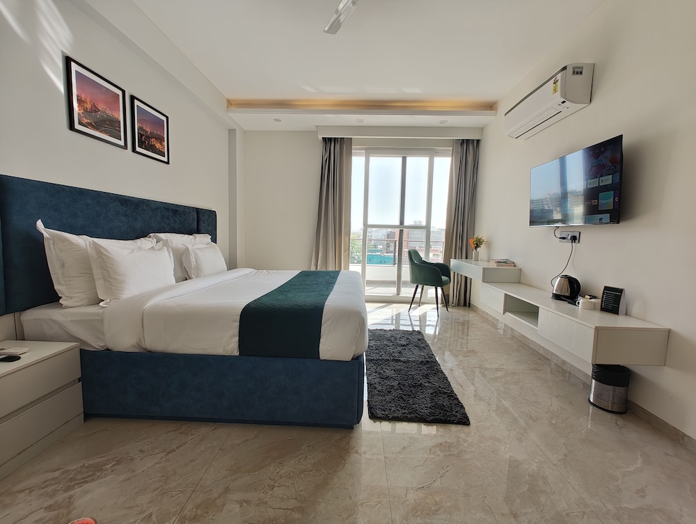 ava hotels and corporates millennium city