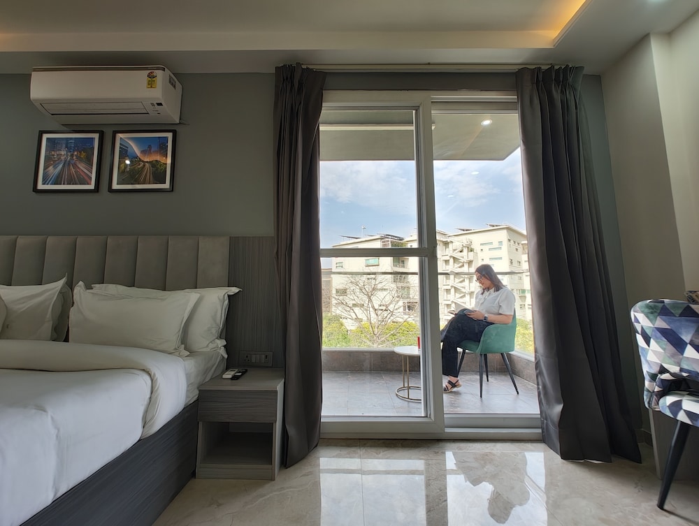 ava hotels and corporates millennium city