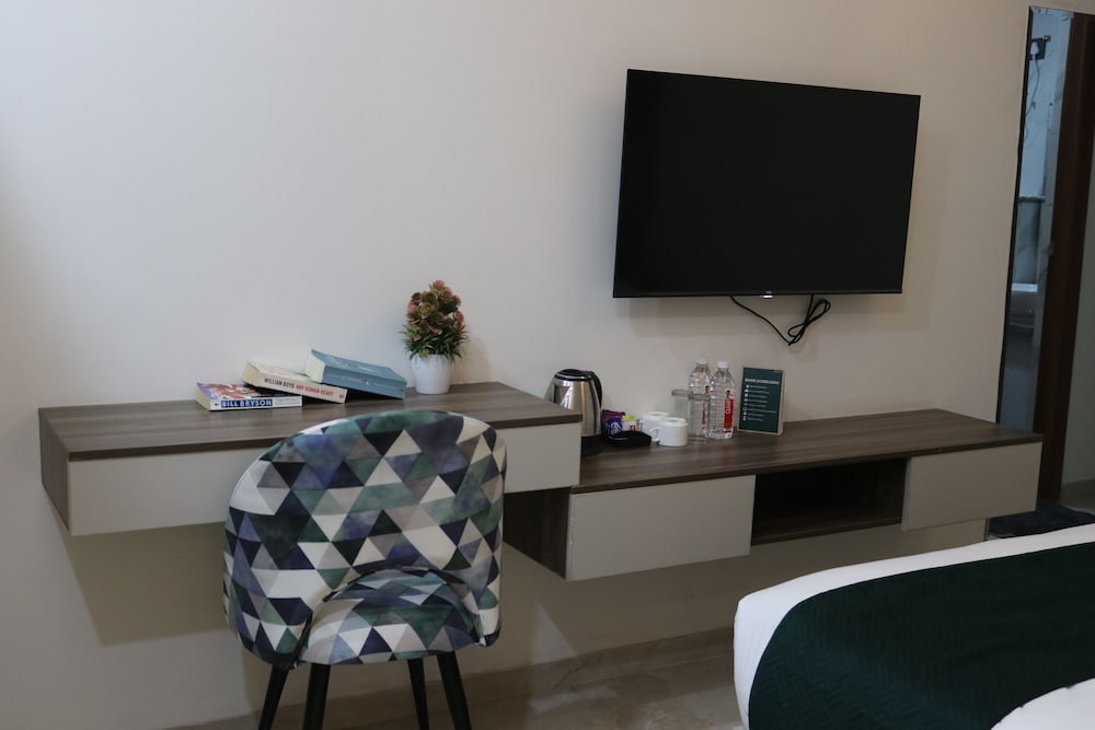 ava hotels and corporates millennium city