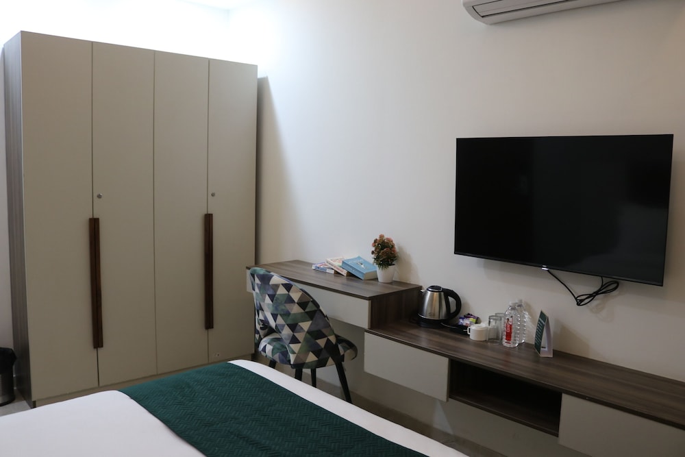 ava hotels and corporates millennium city
