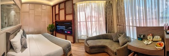 maxxvalue hotel midc