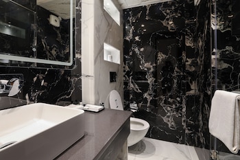 opo hotel iffco chowk