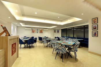 opo hotel iffco chowk