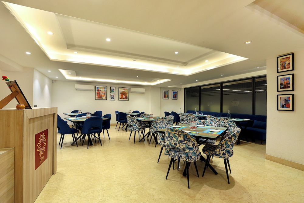 opo hotel iffco chowk