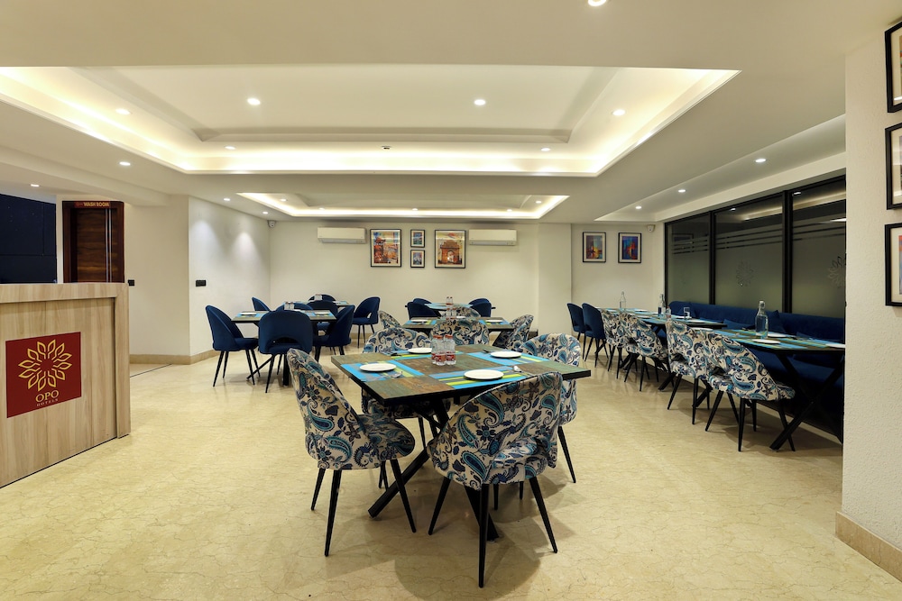 opo hotel iffco chowk