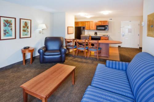 candlewood suites macon by ihg