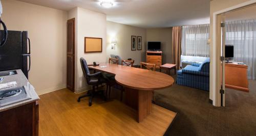 candlewood suites macon by ihg