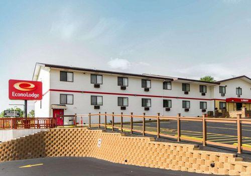 econo lodge madison east
