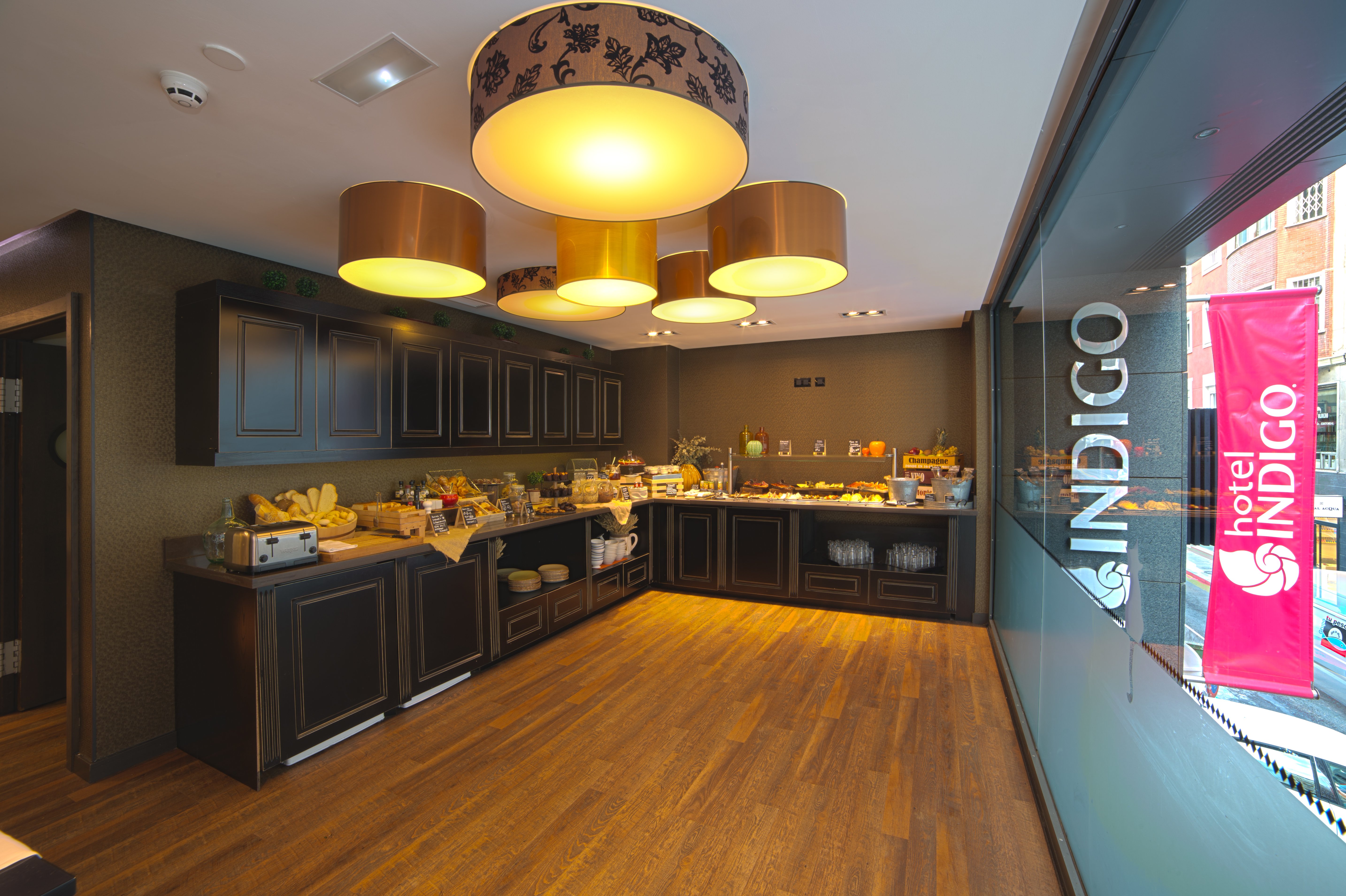hotel indigo madrid gran via by ihg