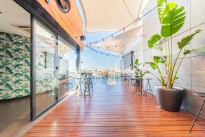 hotel indigo madrid gran via by ihg