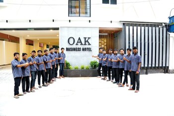 oak business hotel