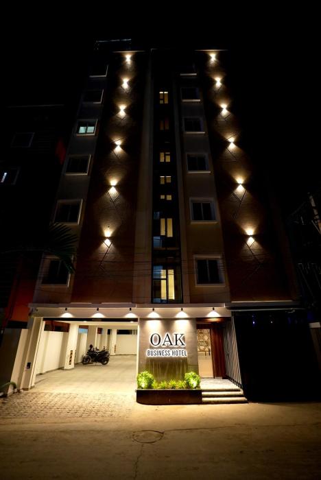 oak business hotel