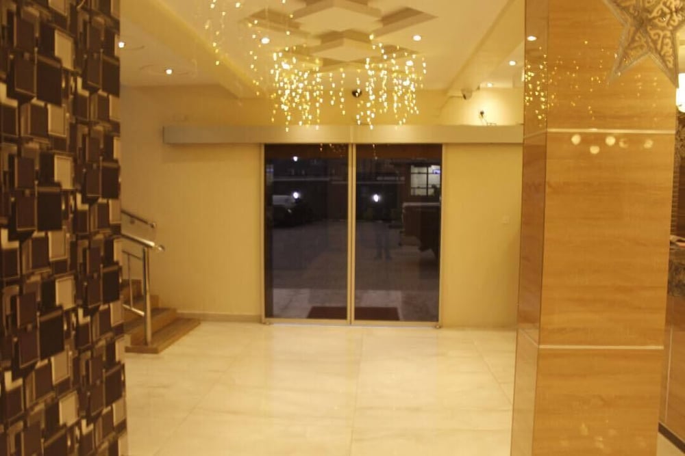 mambillah hotels and event centre