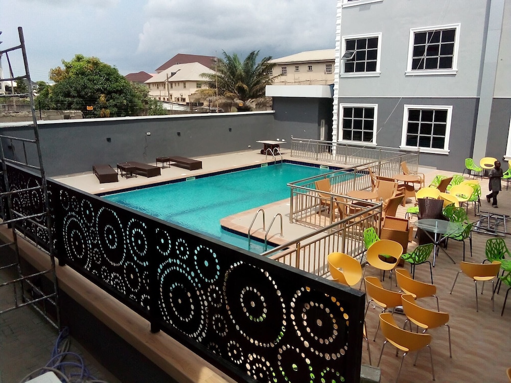 mambillah hotels and event centre
