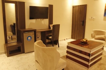 mambillah hotels and event centre