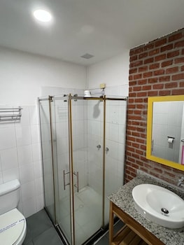 hotel perla central malecon