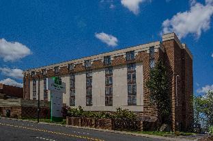 quality inn and suites downtown mansfield