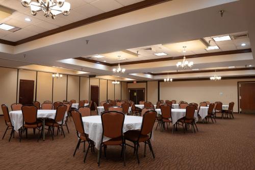quality inn and suites downtown mansfield