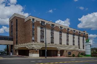 quality inn and suites downtown mansfield