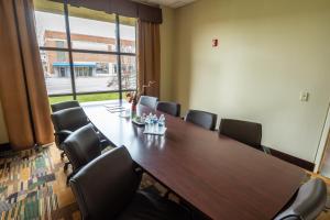 quality inn and suites downtown mansfield