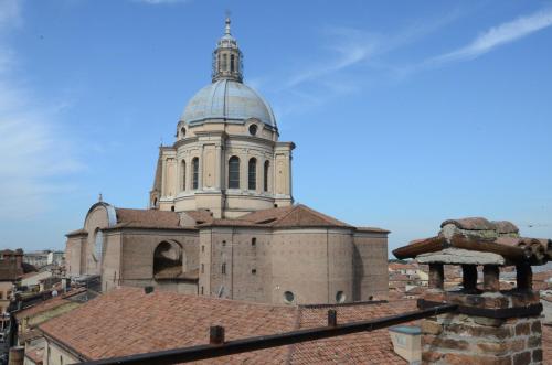 mantua