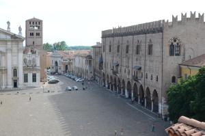 mantua